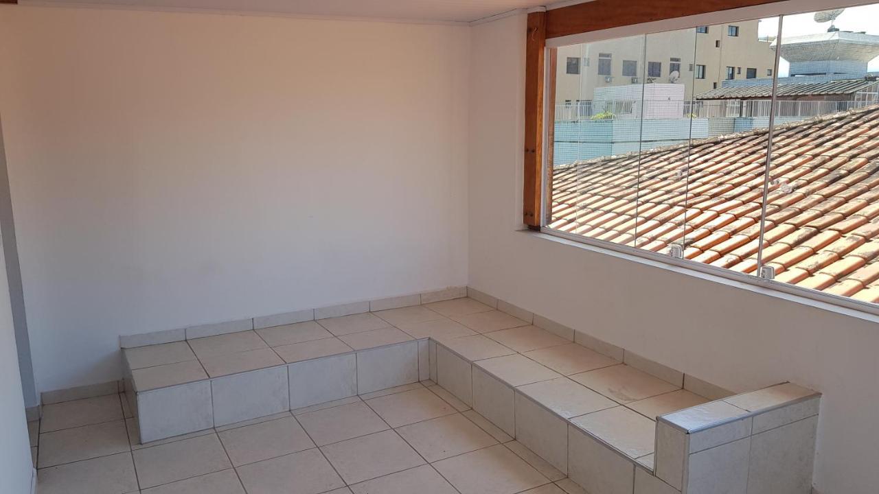Apartamento A Uma Quadra Da Praia Гуаружа Екстер'єр фото