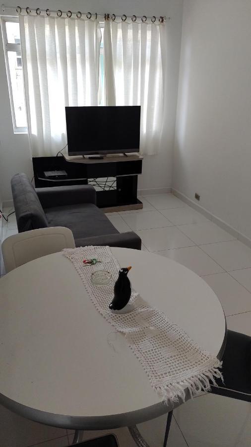 Apartamento A Uma Quadra Da Praia Гуаружа Екстер'єр фото